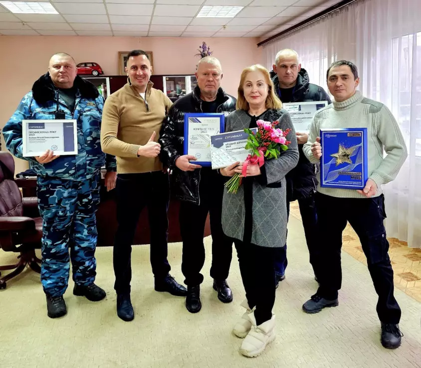 Employees of the company LOSK with the received certificates Employees of the company LOSK with the received certificates